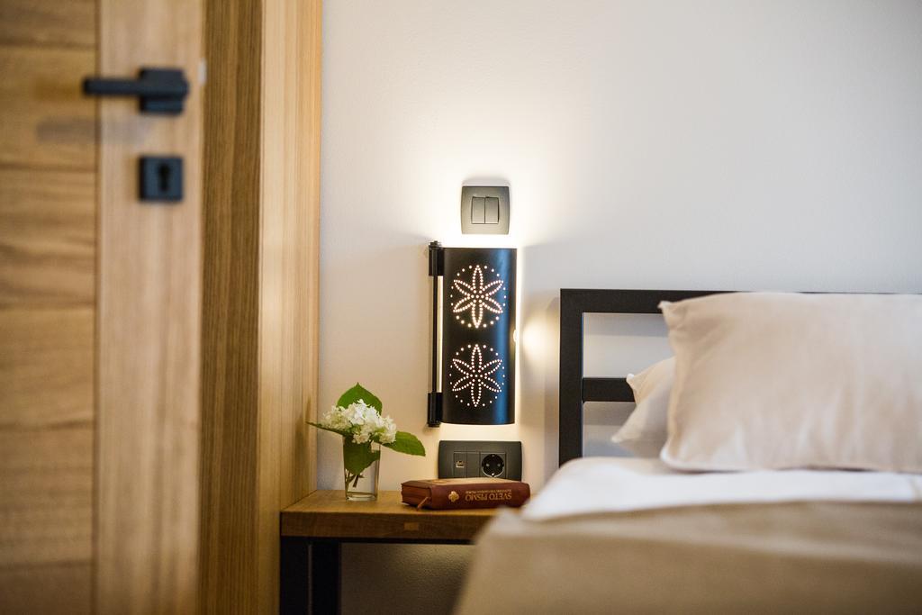 Old Parish House Bed & Breakfast เบลด ห้อง รูปภาพ