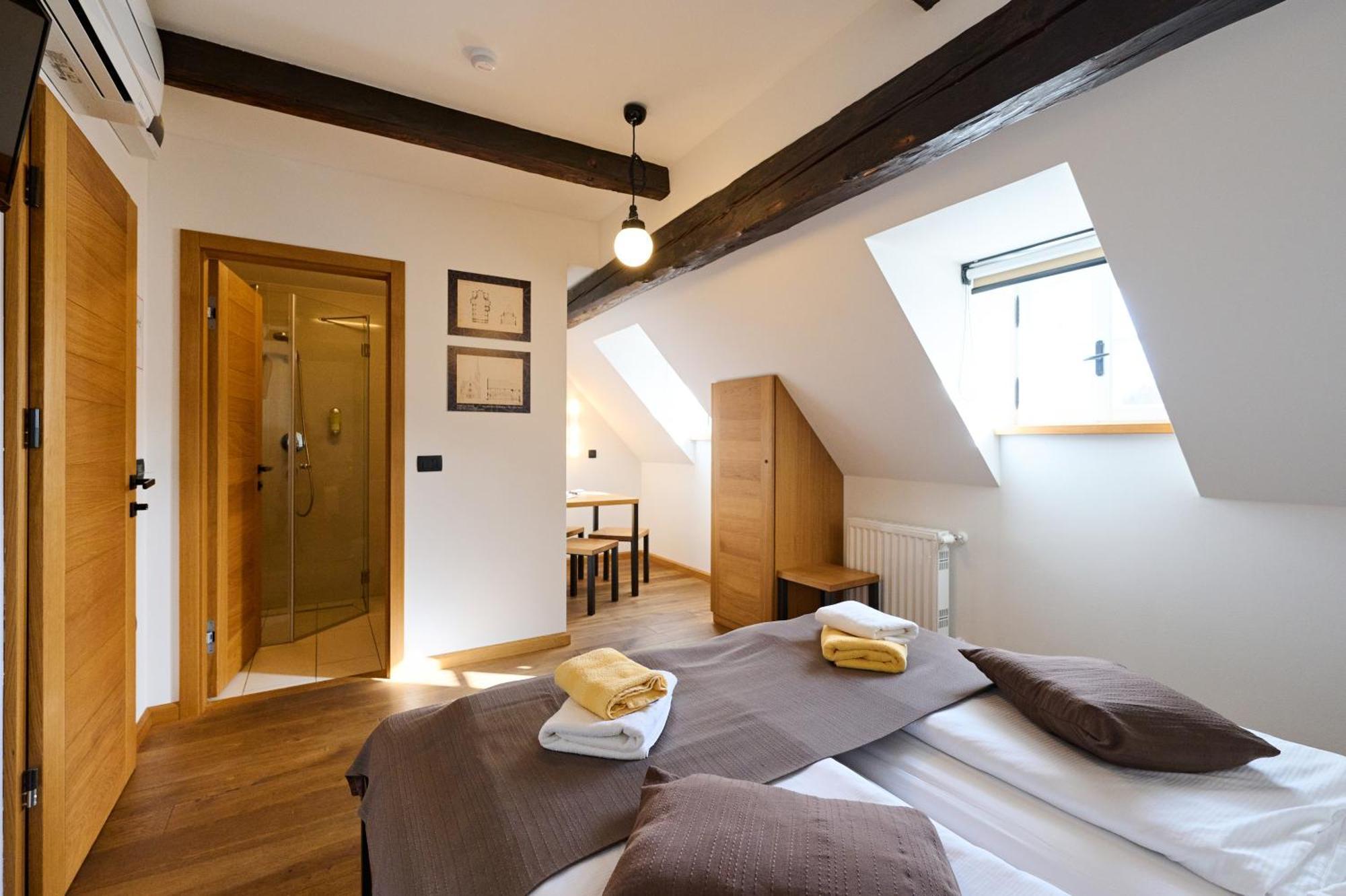 Old Parish House Bed & Breakfast เบลด ภายนอก รูปภาพ